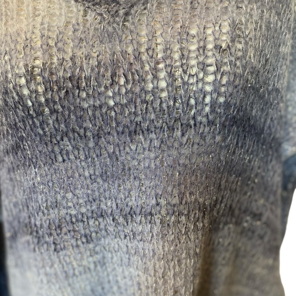 GUESS Ariane V-Neck Sweater - Picture 3 of 14